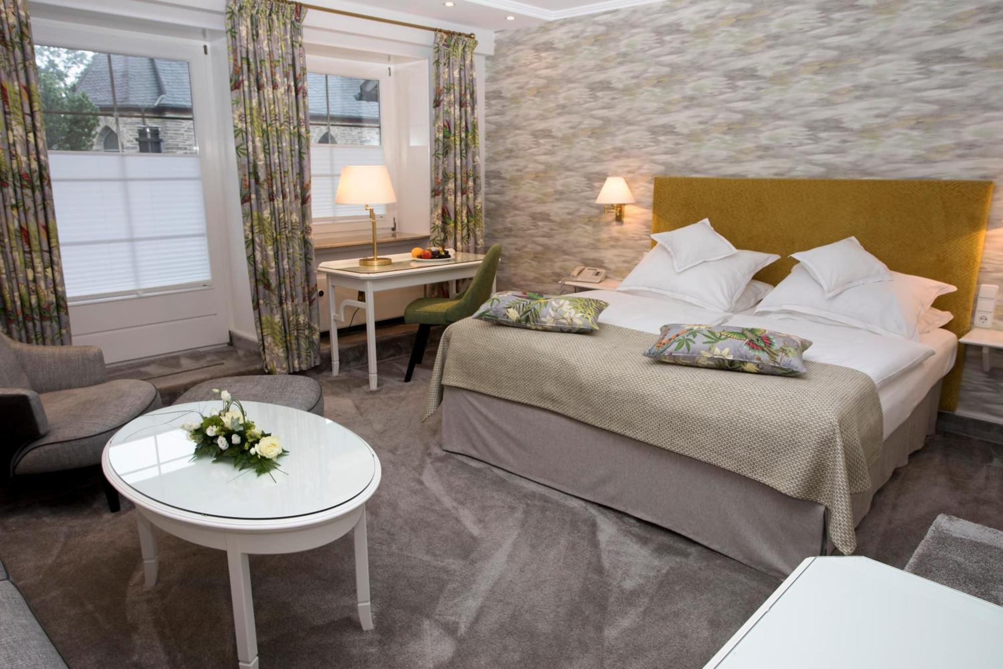 Romantik Berghotel Astenkrone Winterberg Exteriör bild